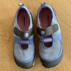 Merrell Sneakers size 4
